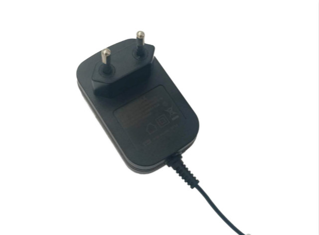 18W AC ADAPTER